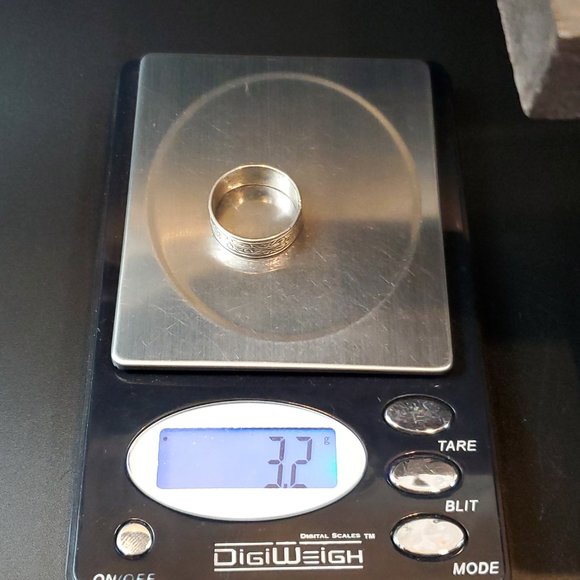 Size 7 925 Sterling Silver Amazing Light Pattern Ring - Picture 5 of 5